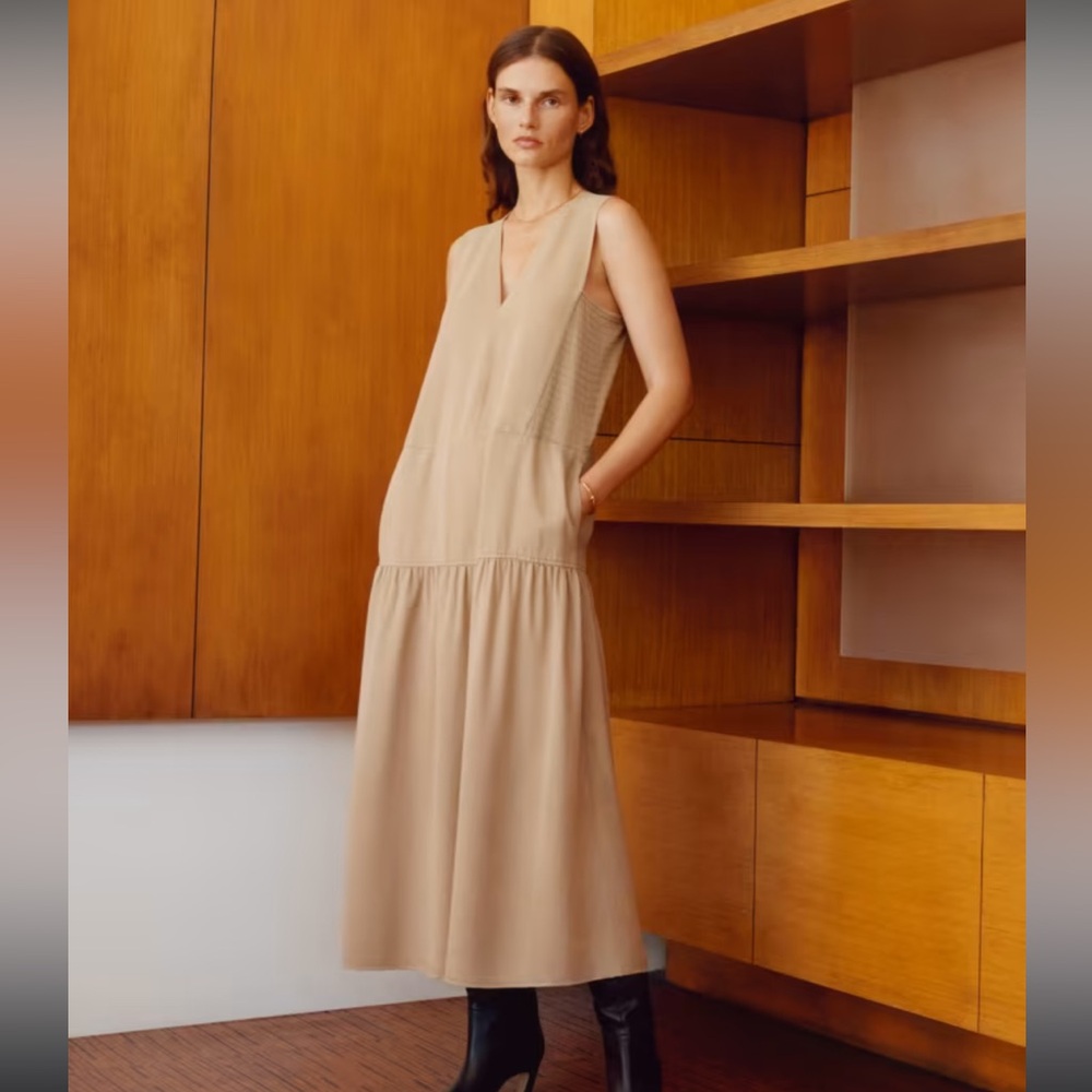 Everlane The TENCEL V-Neck Dress